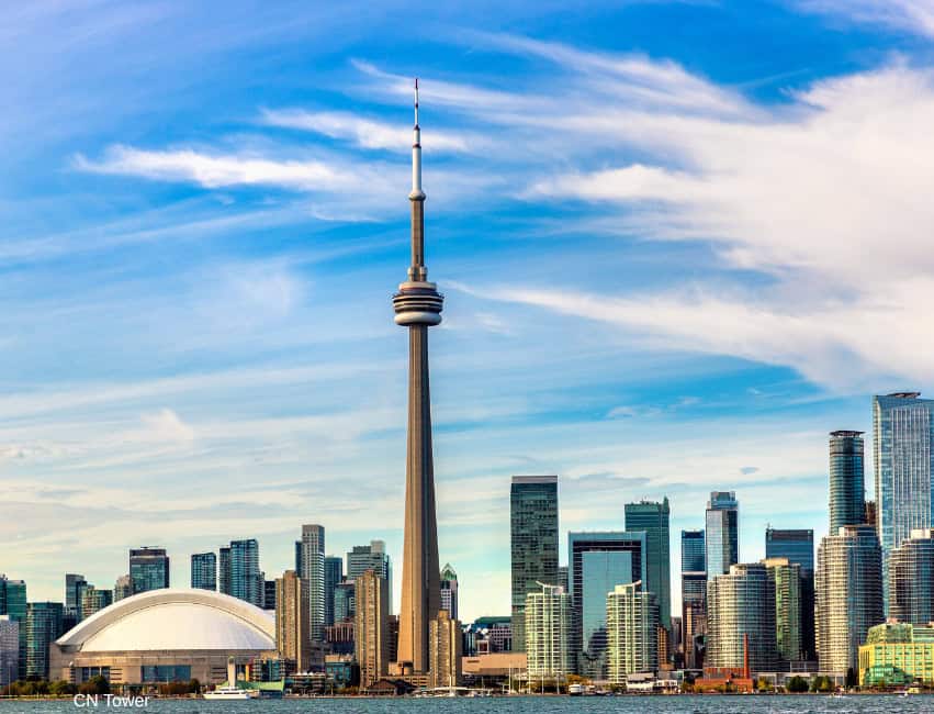 Discover the top 15 landmarks in Canada, from Niagara Falls and Banff to Old Qu&eacute;bec and the Northern Lights. A quick guide to the most iconic Canadian destinations.