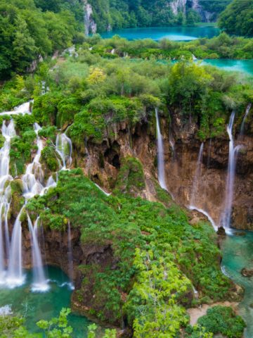 Discover the cost of Croatia Tourist attractions in 2025. From Dubrovnik City Walls to Plitvice Lakes, find updated ticket prices, tours & budget tips.