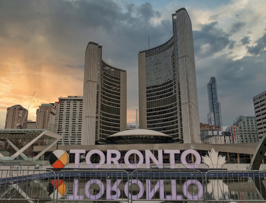 Discover the best things to do in Toronto in 2025 &mdash; top attractions, hidden gems, prices, itineraries, and travel tips in this complete guide.