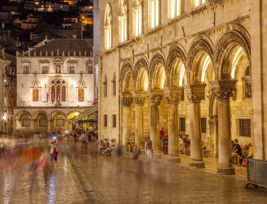 Discover why Dubrovnik in winter is magical. From December festivals and historic sites to day trips and cozy food traditions, here’s your full guide to visiting Croatia in winter.