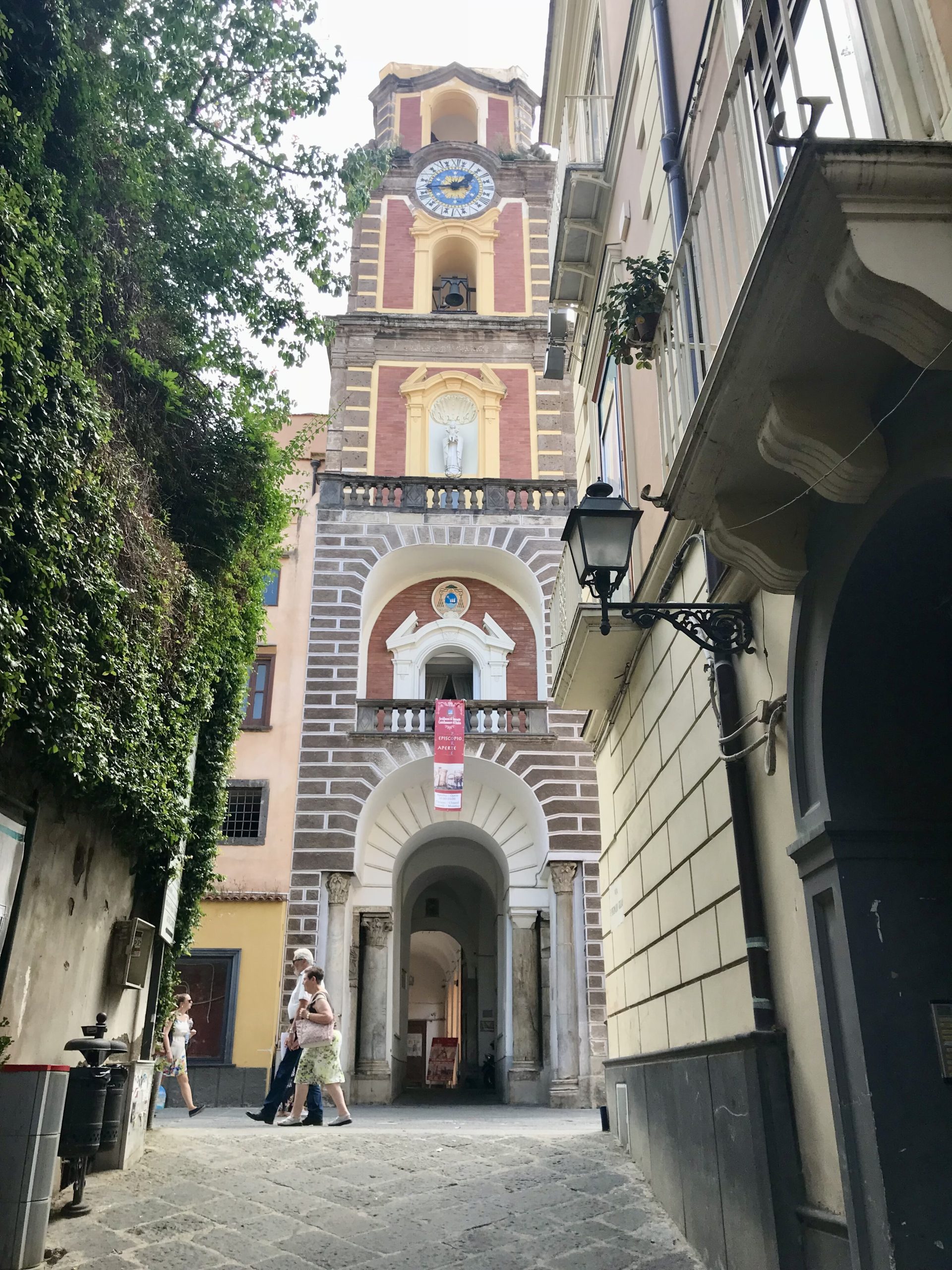 Cattedrale dei Santi Filippo e Giacomo sorrento italy
Sorrento Italia or Sorrentina Italy
