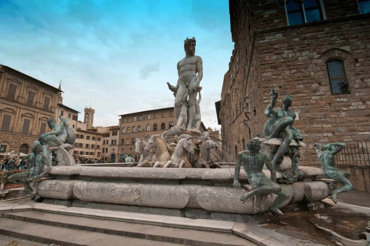 Discover the best things to do in Florence, Italy! Explore the top 10 must-see attractions, hidden gems, art, food, and day trips in the heart of Tuscany. Perfect for first-time visitors or anyone wondering what to do in Florence, Italy