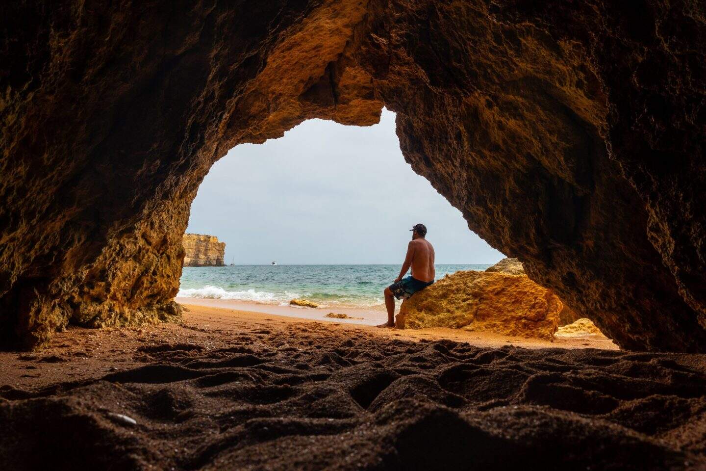 Discover the breathtaking caves of Algarve Portugal &mdash; from the world-famous Benagil Cave to hidden grottos along the golden coastline. Explore sea caves, secret beaches, and natural arches shaped by the Atlantic&rsquo;s waves on this ultimate Algarve cave adventure.