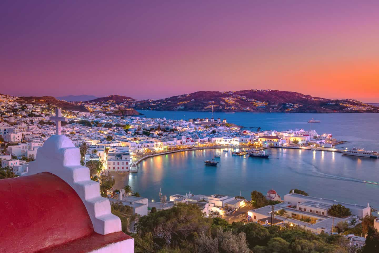 mykonos beaches, mykonos greece nightlife, nightclub mykonosgreece, mykonos partymykonos partying, mykonos clubs, mykonos beach club, beach parties in mykonos, where to party in mykonos, best nightlife in mykonos, mykonos best beach clubs,