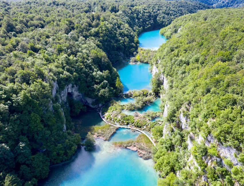 beautiful plitvice lakes Turquoise water view from above