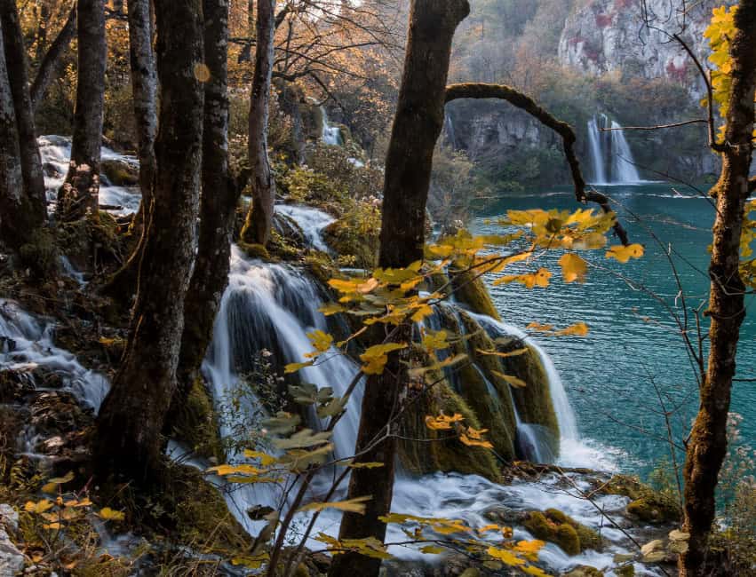 plitvice lakes fall colours