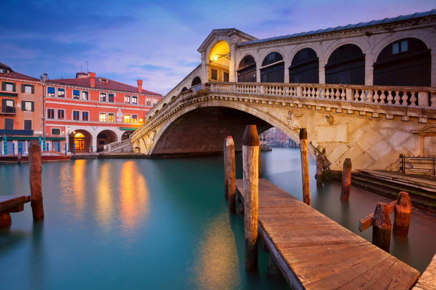 Rialto bridge venice in winter