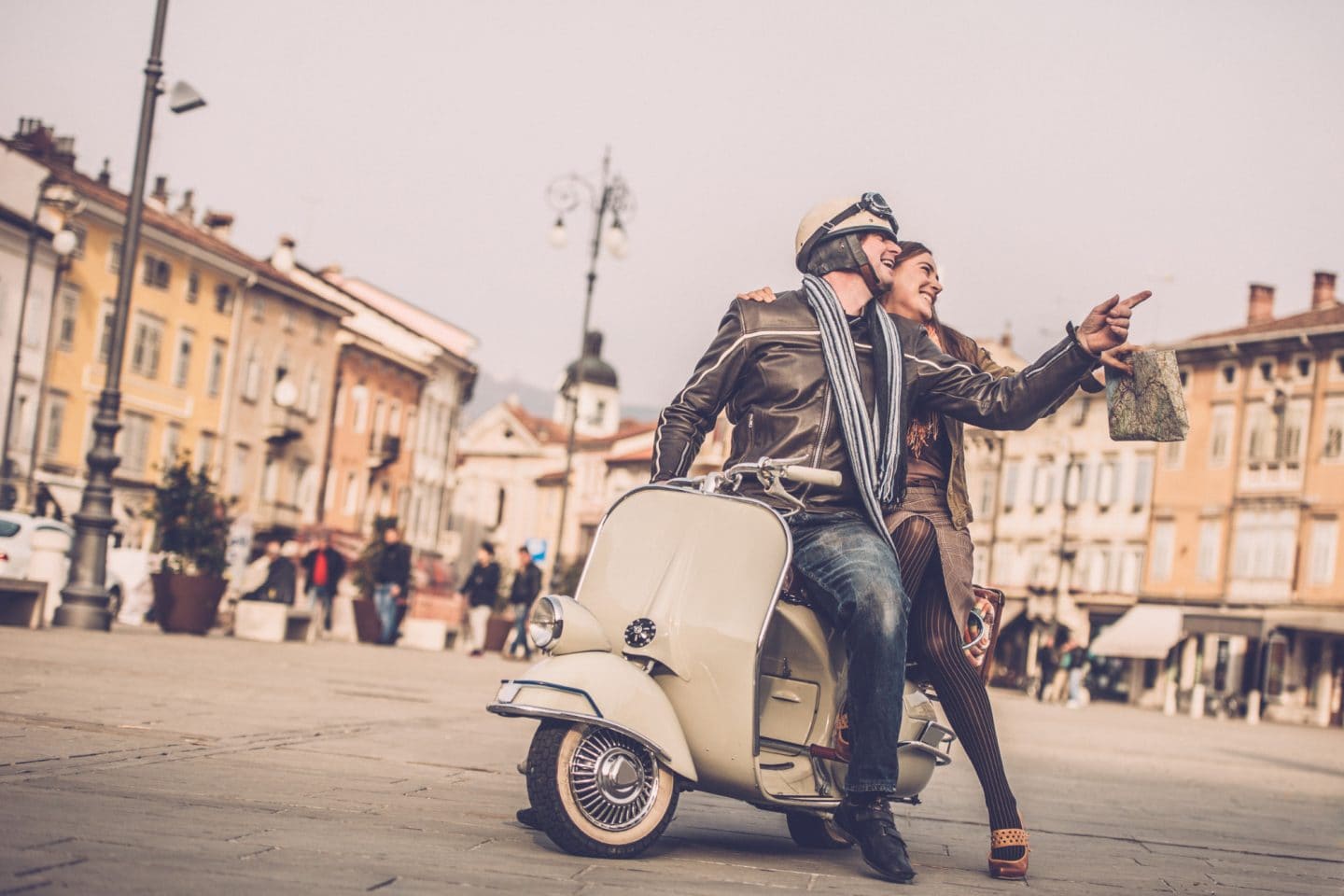 vespa day trips from florence italy