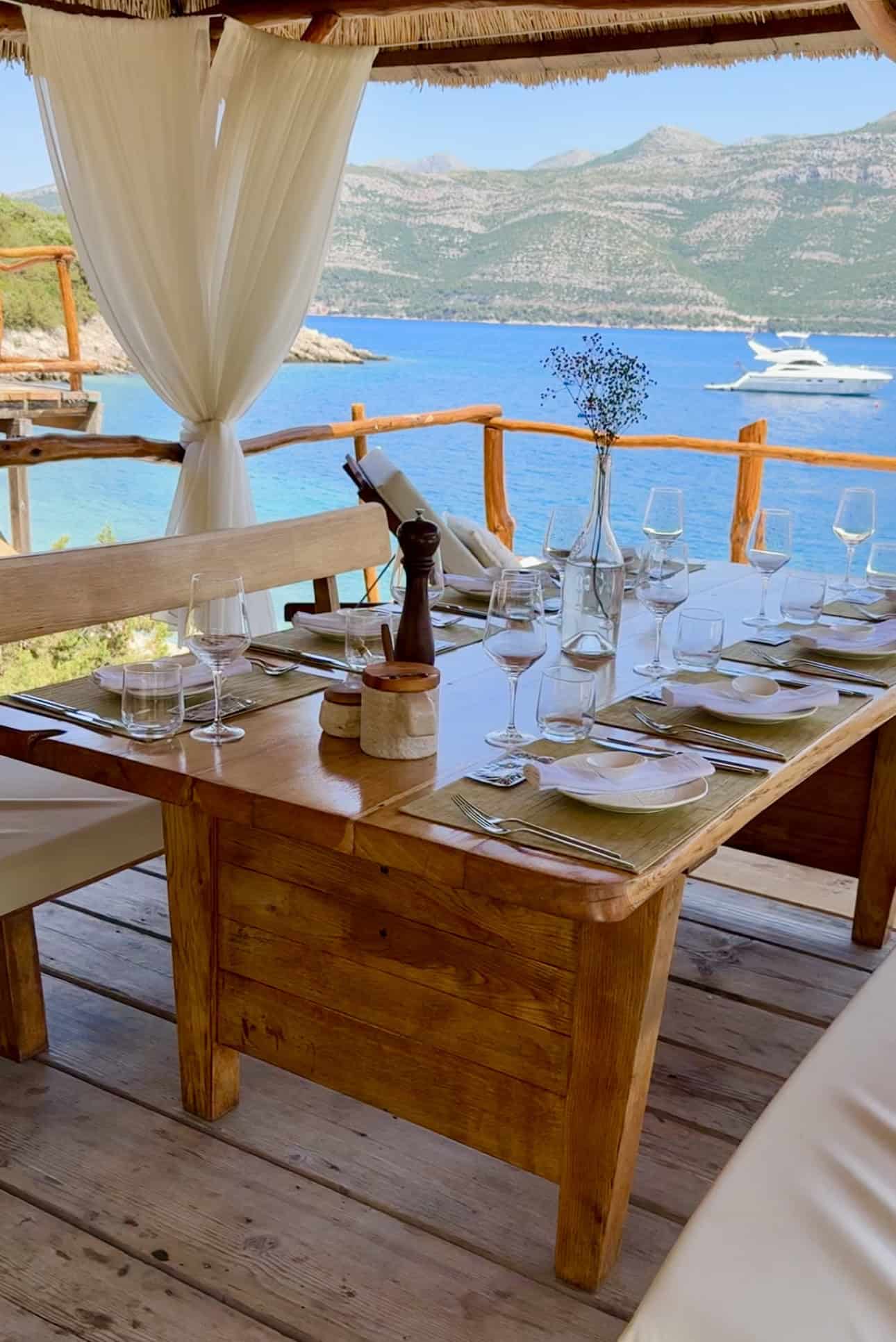 Outdoor dining table with Adriatic Sea view at BOWA Dubrovnik

dubrovnik kroatien
islands restaurants
dubrovnik croatie
sipan
restaurant dubrovnik
dubrovnik croacia
restaurants dubrovnik best
dubrovnik kroati&euml;
dubrovnik restaurant
best beach in dubrovnik