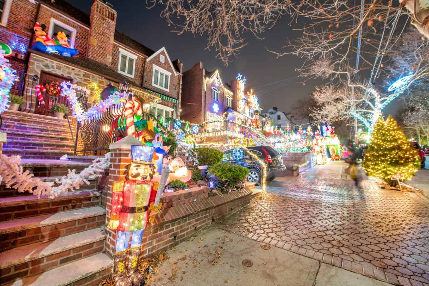 Discover the magic of Christmas in New York City &mdash; from Rockefeller Center&rsquo;s tree lighting to the Bryant Park Winter Village and festive Fifth Avenue lights. Your complete NYC Christmas itinerary and must-see holiday attractions!