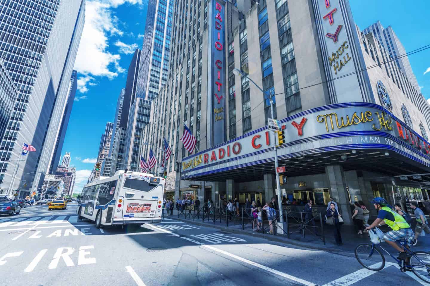 Discover the magic of Christmas in New York City &mdash; from Rockefeller Center&rsquo;s tree lighting to the Bryant Park Winter Village and festive Fifth Avenue lights. Your complete NYC Christmas itinerary and must-see holiday attractions!