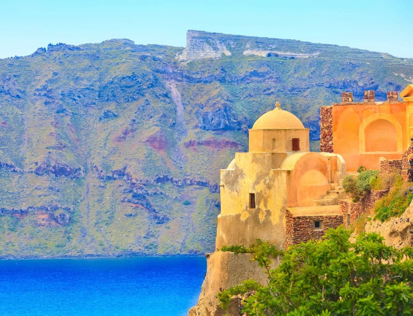 oia santorini greece castle